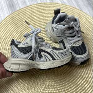 Кросівки дитячі Easy весна-літо