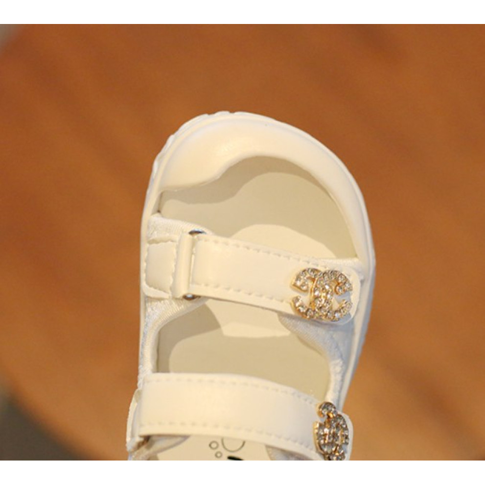 Босоніжки дитячі Cha білі