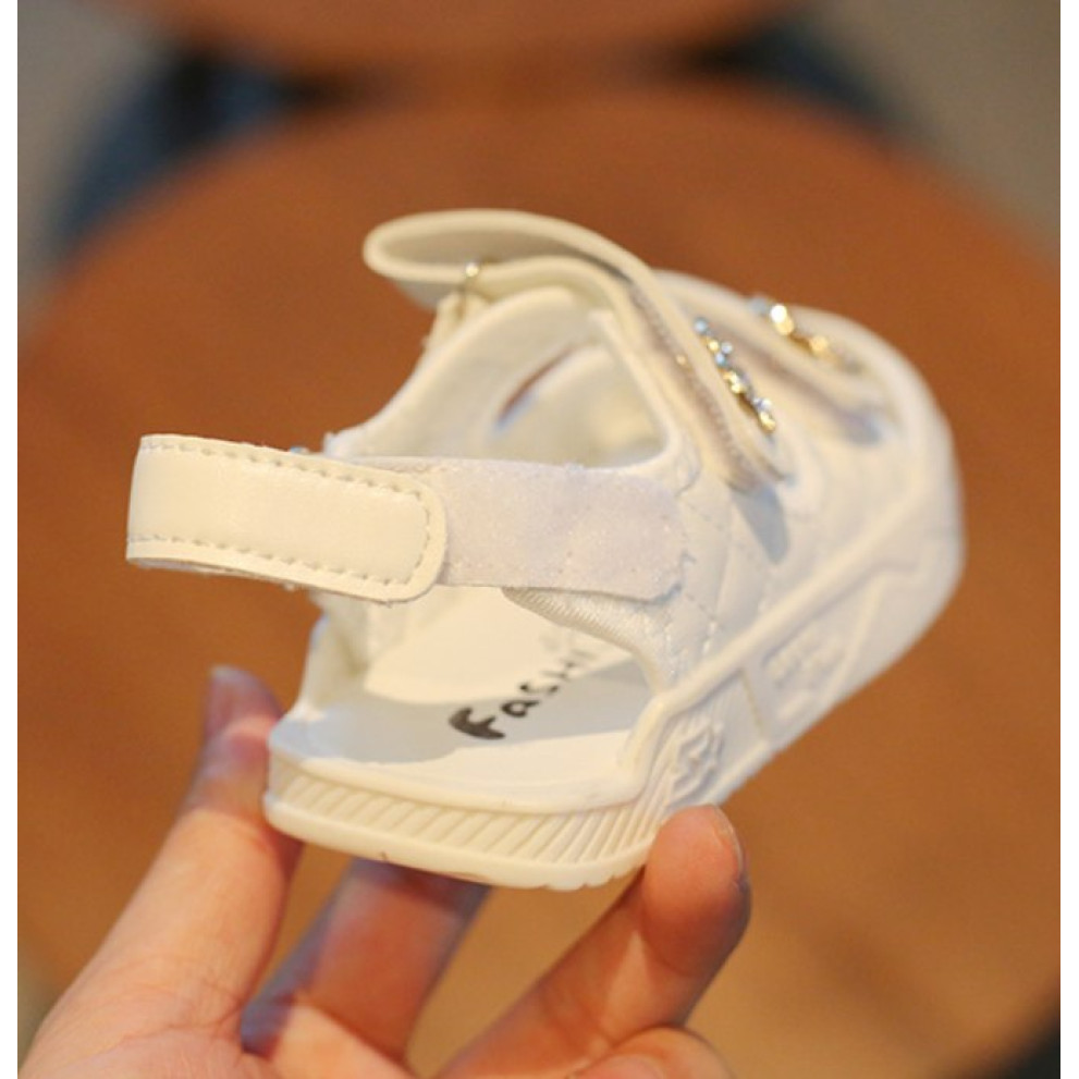 Босоніжки дитячі Cha білі