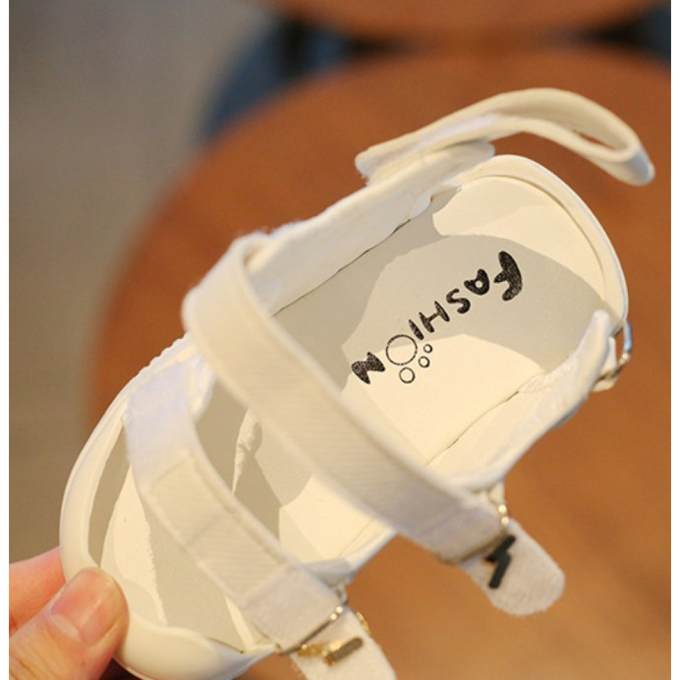 Босоніжки дитячі Cha білі