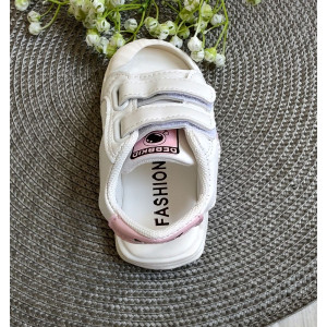 Босоніжки дитячі Debbkid з рожевими вставками