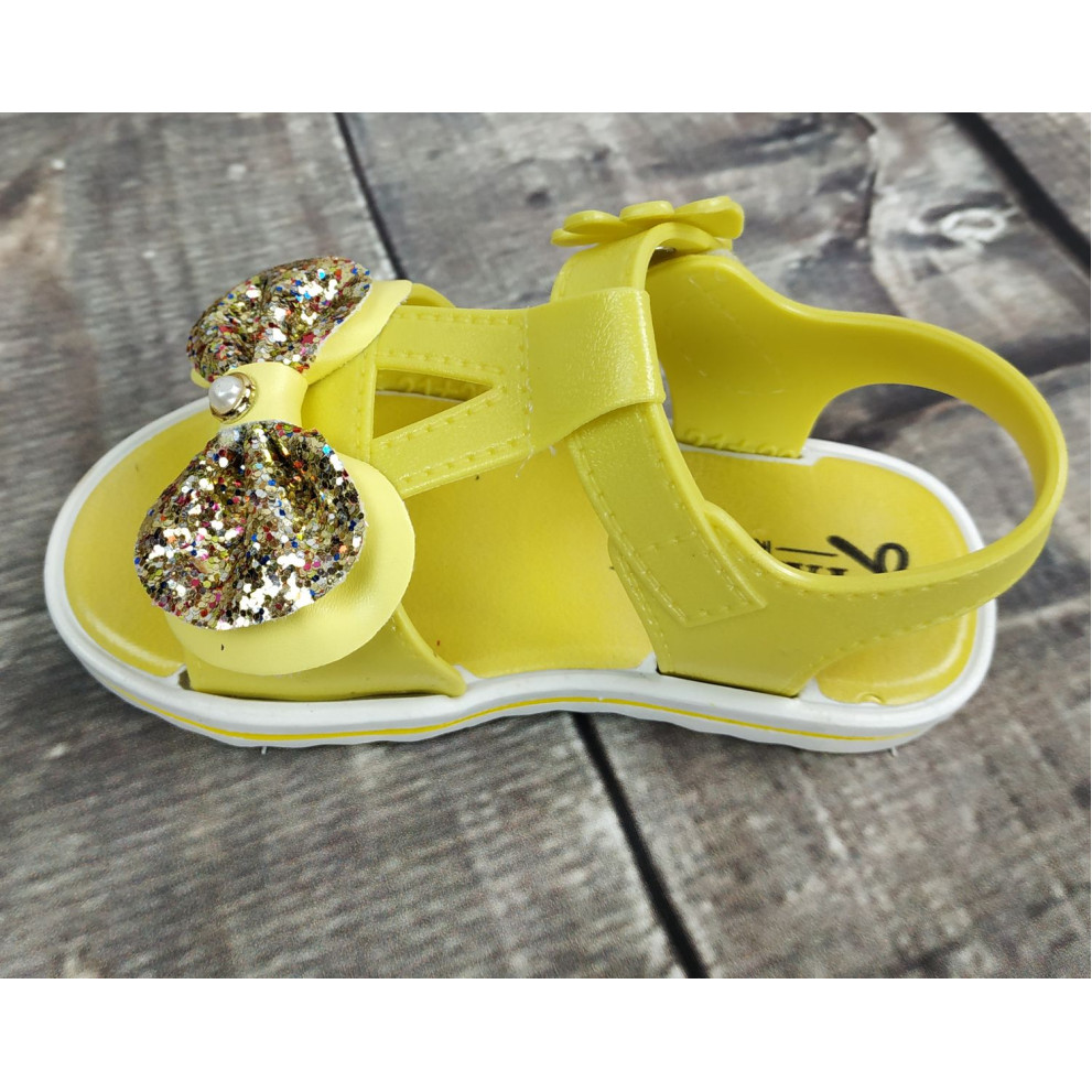 Босоніжки для дівчаток Like It салатові