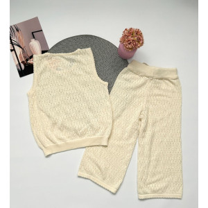 Комплект на літо для дівчинки зі штанцями в'язаний 10474