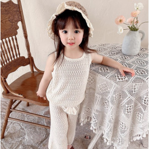 Комплект на літо для дівчинки зі штанцями в'язаний 10474