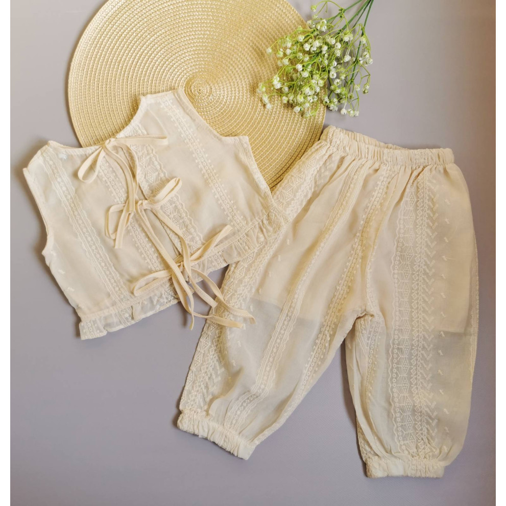 Костюм для дівчинки на літо беж 10080