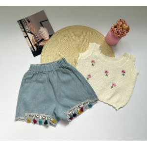 Костюм для дівчинки з джинсовими шортами  і в'язаною майкою 10512