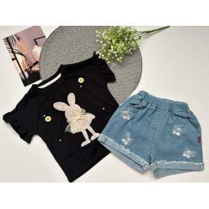 Костюм для дівчинки з джинсовими шортами Зайчик 10526