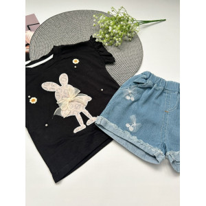 Костюм для дівчинки з джинсовими шортами Зайчик 10526