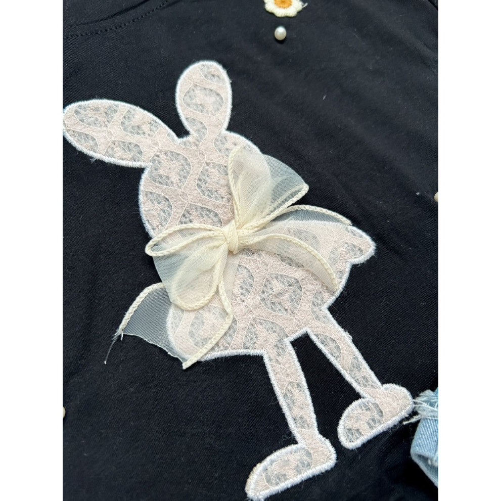 Костюм для дівчинки з джинсовими шортами Зайчик 10526