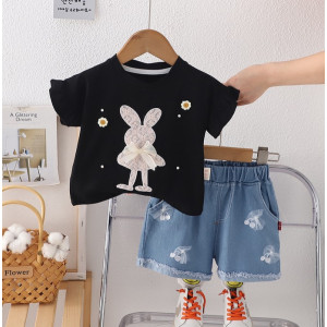 Костюм для дівчинки з джинсовими шортами Зайчик 10526