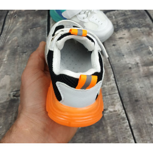 Кросівки дитячі NingQiup оранжевою підошвою