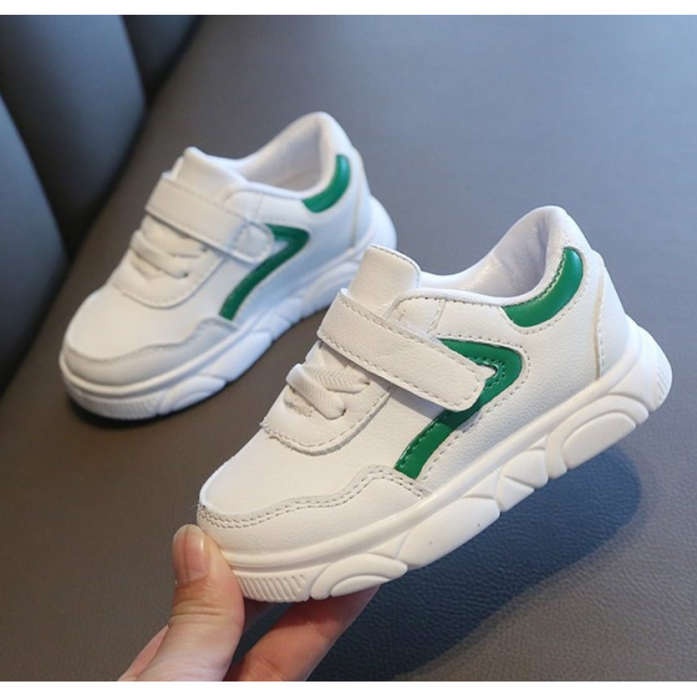 Кросівки дитячі PU-шкіра білі з зеленими смужками