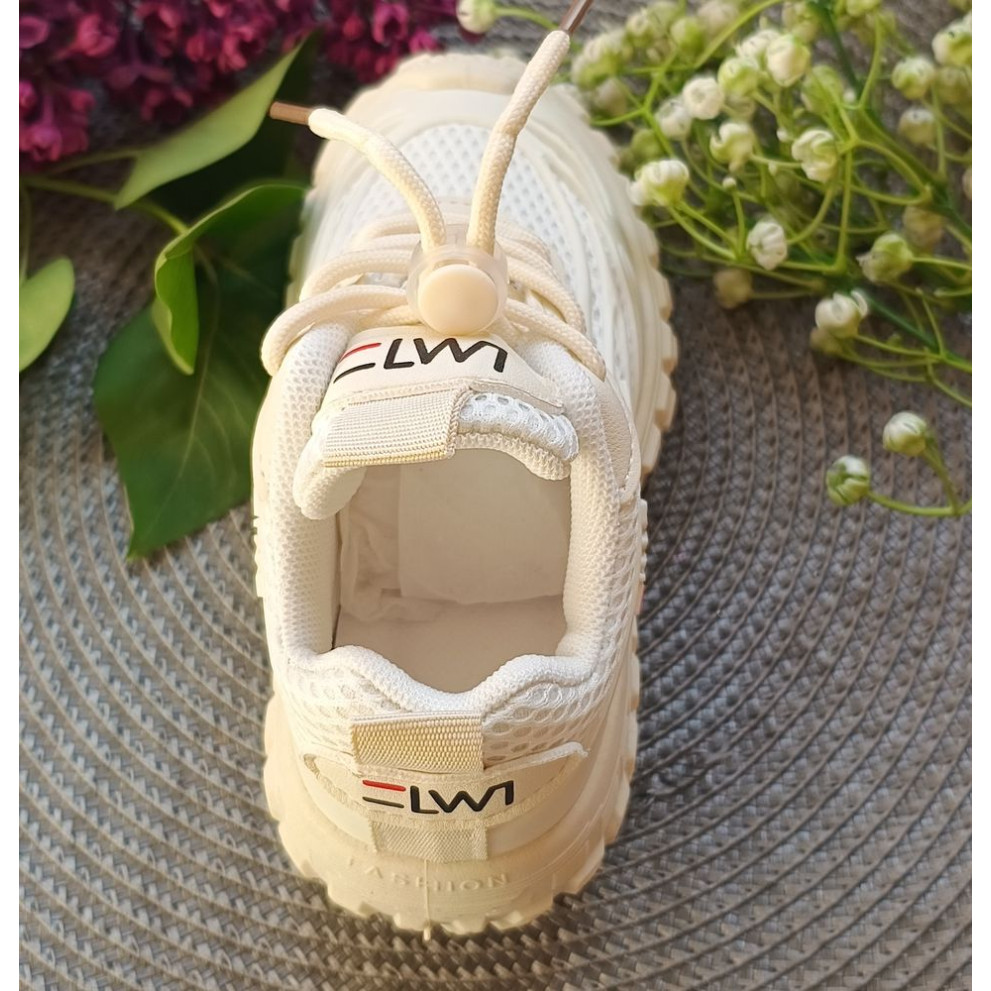 Кросівки весна-літо LWT білі з бежевим