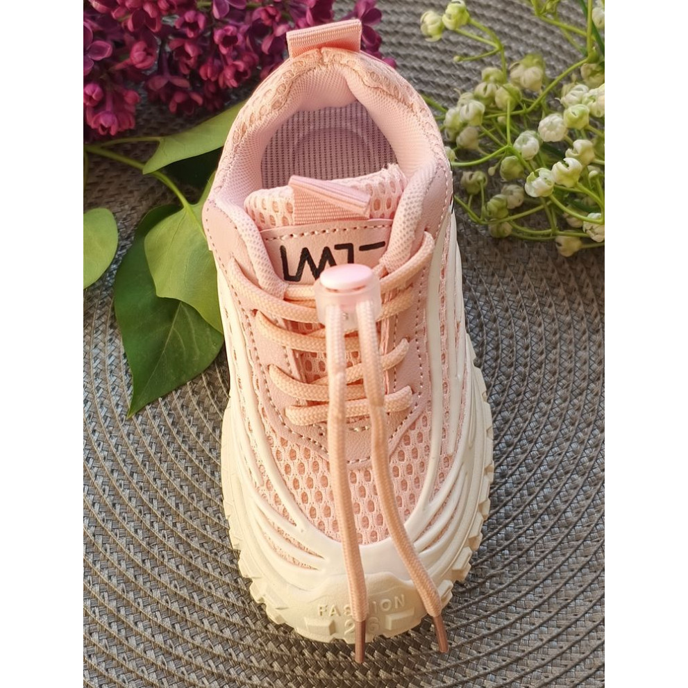 Кросівки весна-літо LWT рожеві