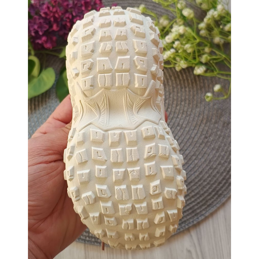 Кросівки весна-літо LWT рожеві