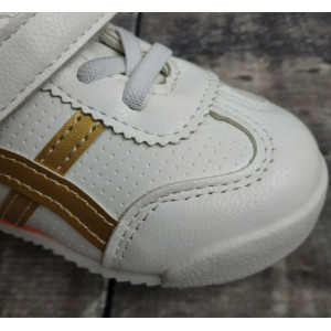 Кросівки дитячі KaTaKu з золотистими смужками