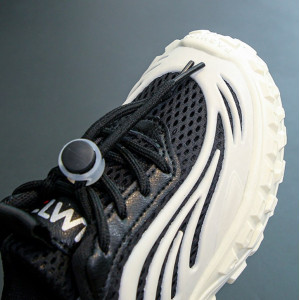 Кросівки весна-літо LWT чорні з білим