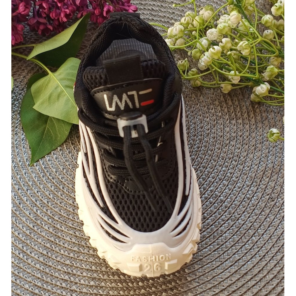 Кросівки весна-літо LWT чорні з білим