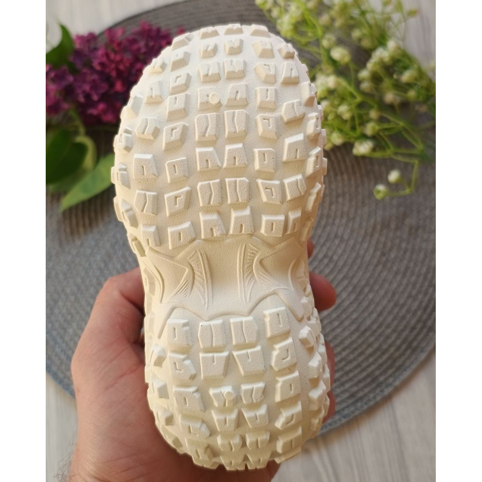 Кросівки весна-літо LWT чорні з білим