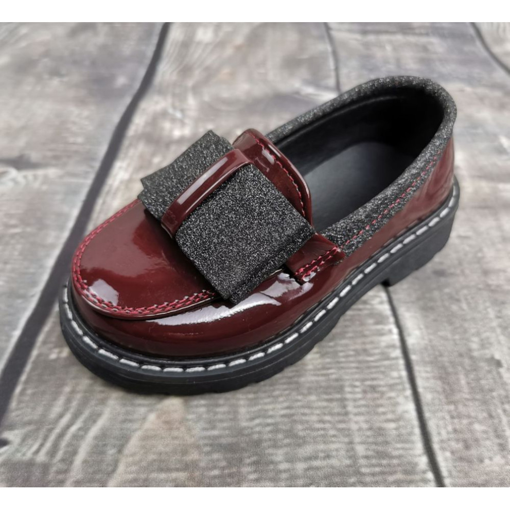 Лаковані туфлі для дівчаток бордові