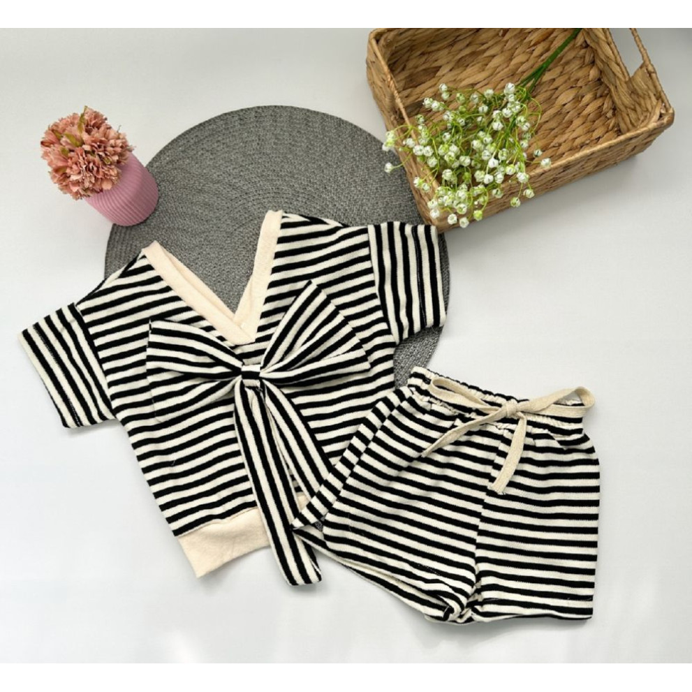 Стильний костюм для дівчинки на літо футболка і шортики 10469