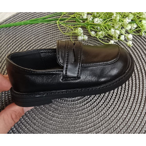 Туфлі унісекс YITT чорні