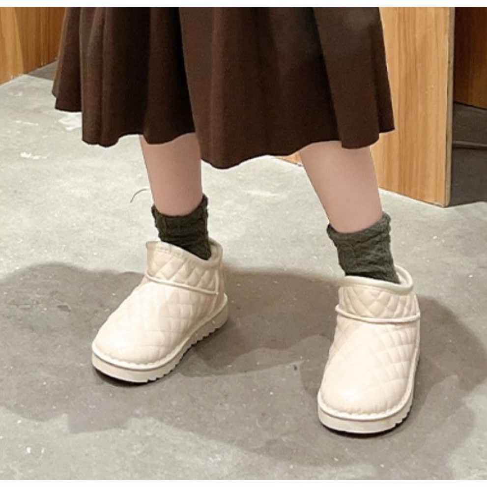 Дитячі уггі Diamond білий