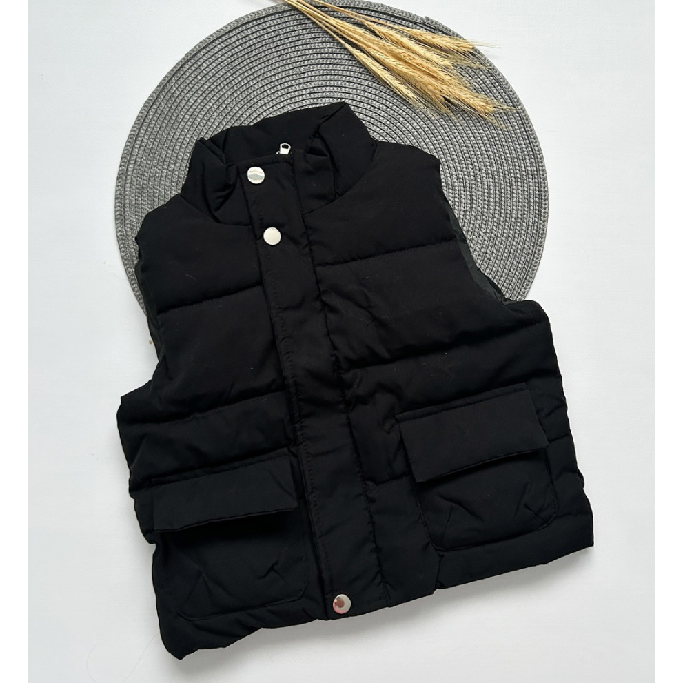 Жилетка демі чорна 10117