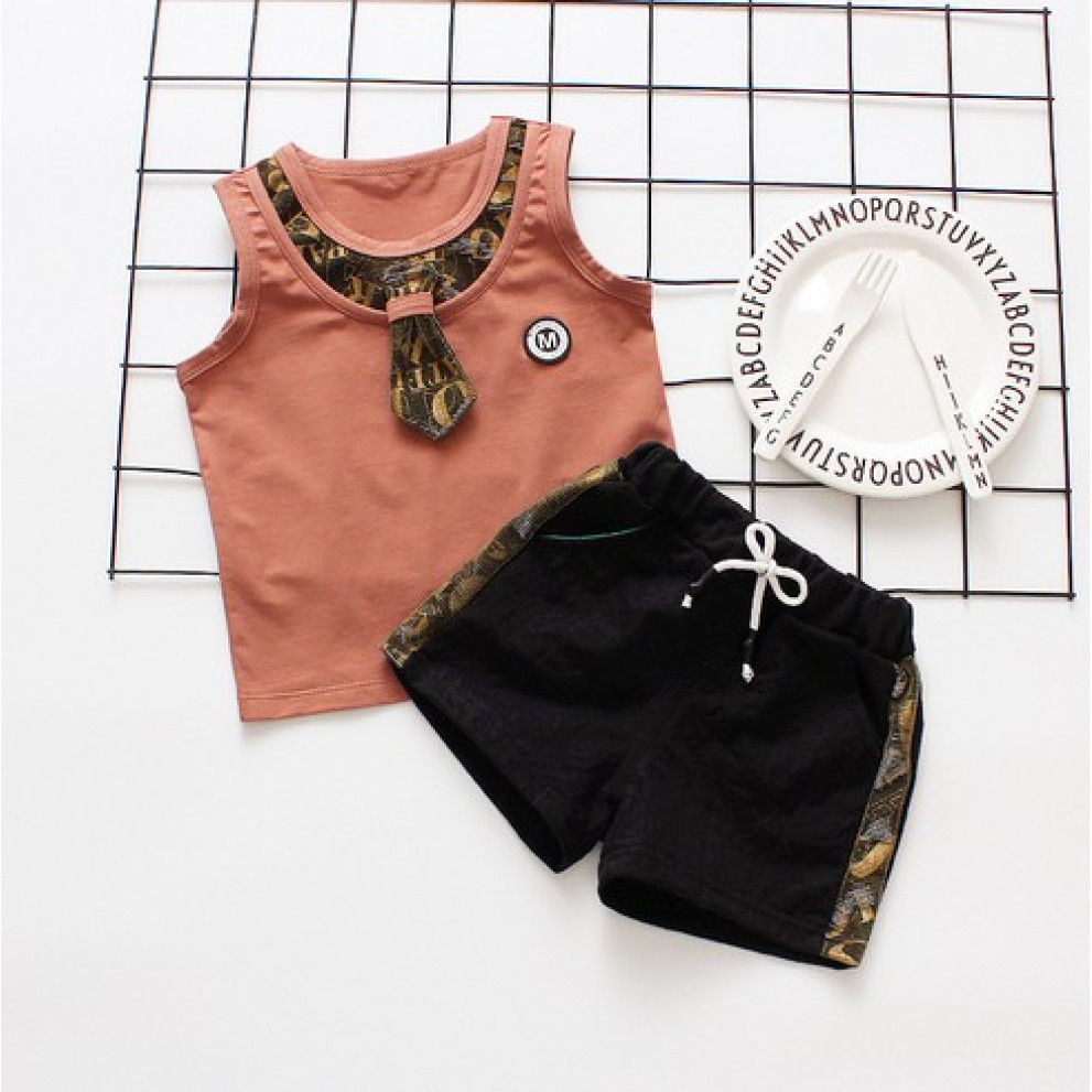 Костюм літній з краваткою для хлопчиків коричневий